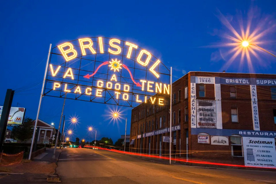 The illuminated Bristol Virginia Tennessee sign